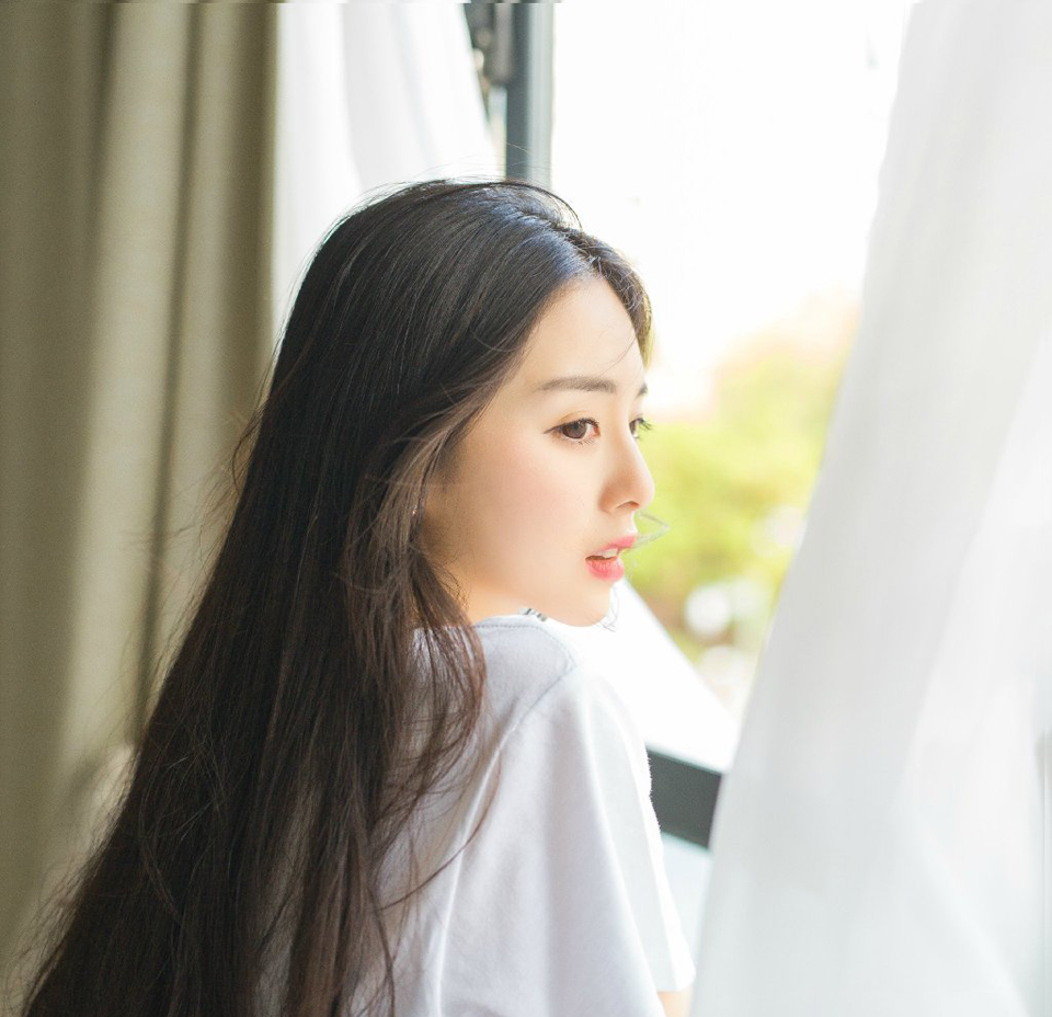 我的心是颗冰糖山楂，甜也为你，酸也为你。能一口咬上来吗，然后我好偷偷抱紧你。